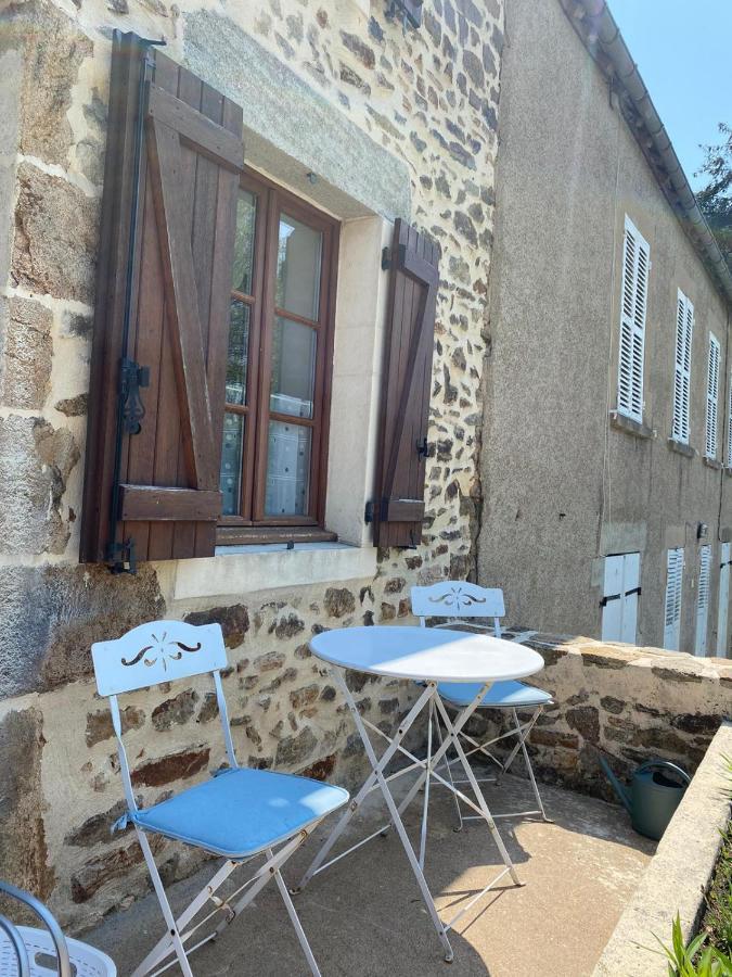 Petit Cocon Au Coeur Du Morvan Montreuillon Extérieur photo