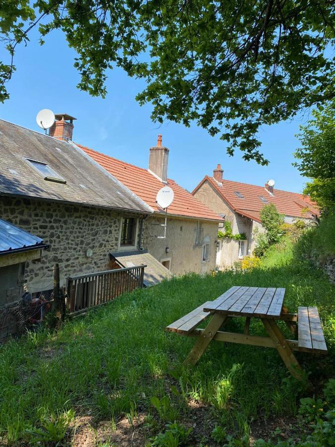 Petit Cocon Au Coeur Du Morvan Montreuillon Extérieur photo